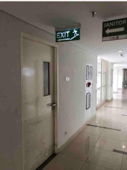 Madison Park 2 Bedroom Near Park Mall Apartment *